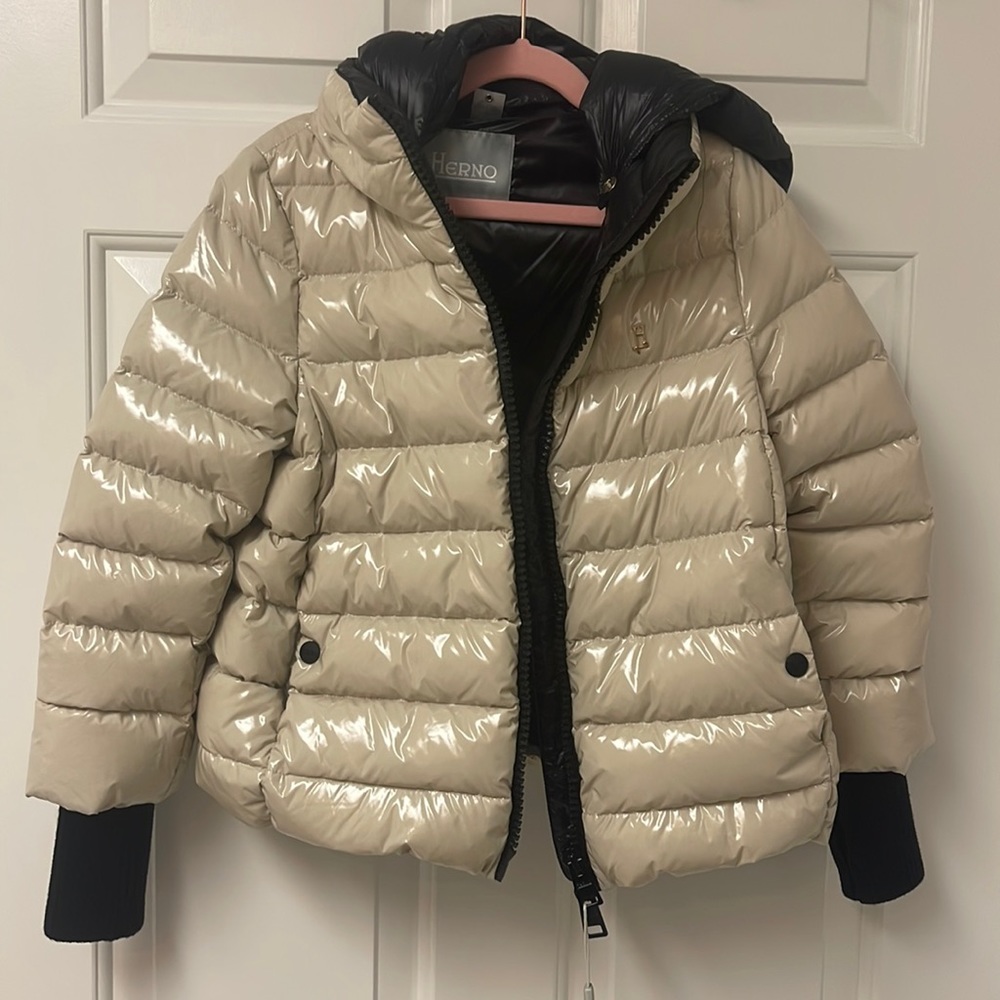 Herno Unisex Beige Brand New with tags jacket size 8A originally $760.00